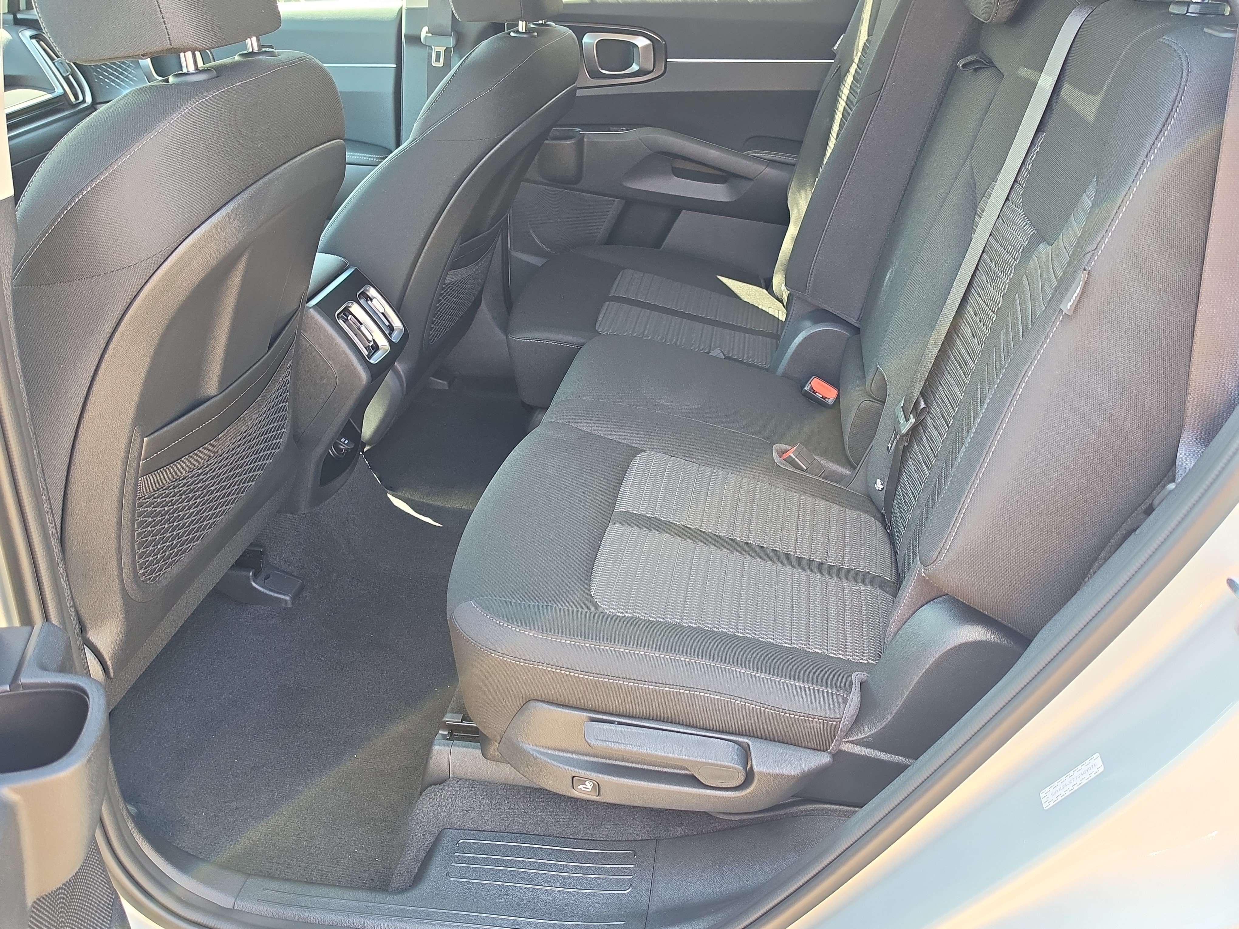 New 2026 Kia Sorento LX FWD image 16