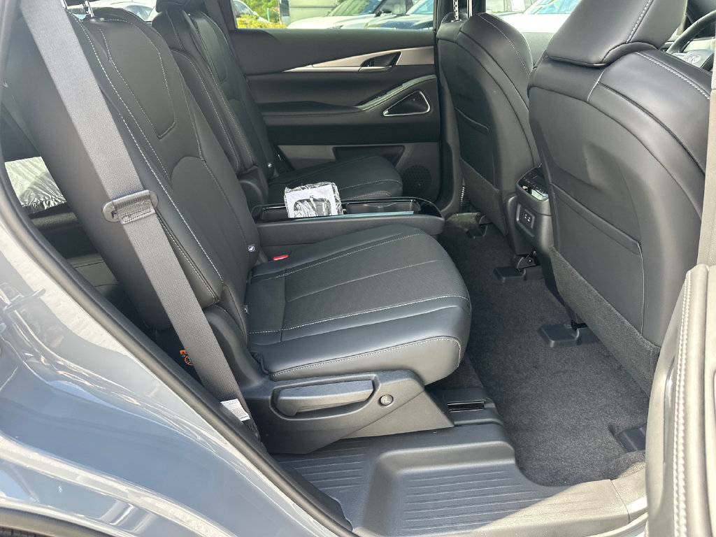 New 2027 INFINITI QX60 Sport w/ Dark Cargo Package AWD/4WD image 13