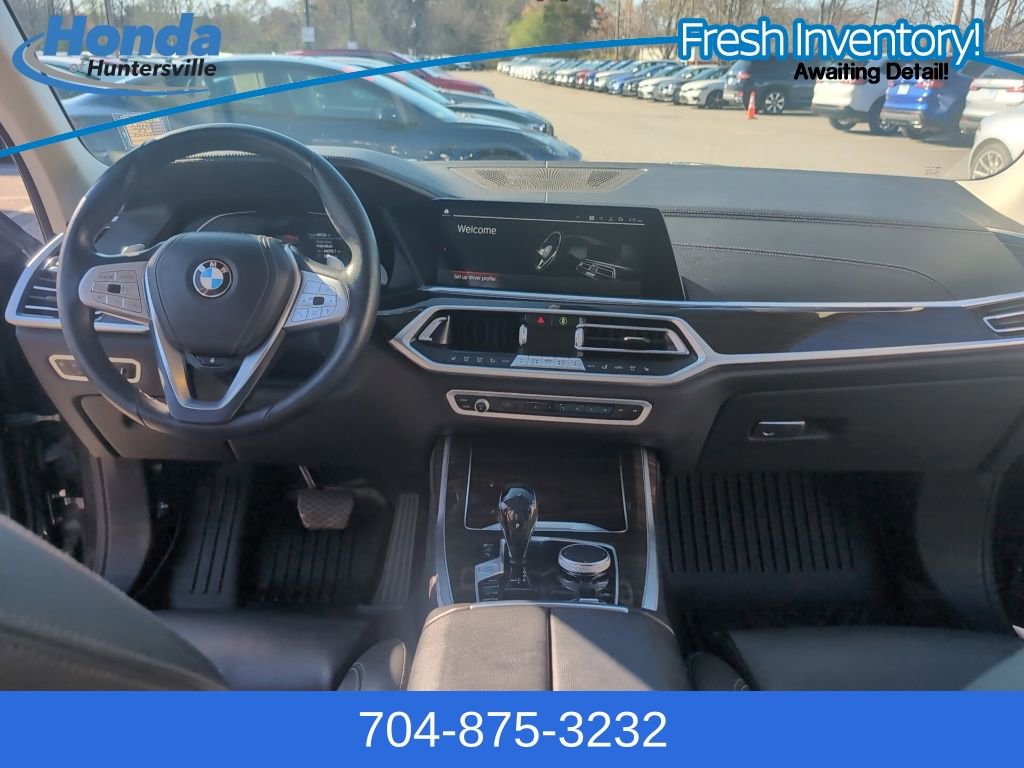 Used 2021 BMW X7 xDrive40i w/ Parking Assistance Package image 16