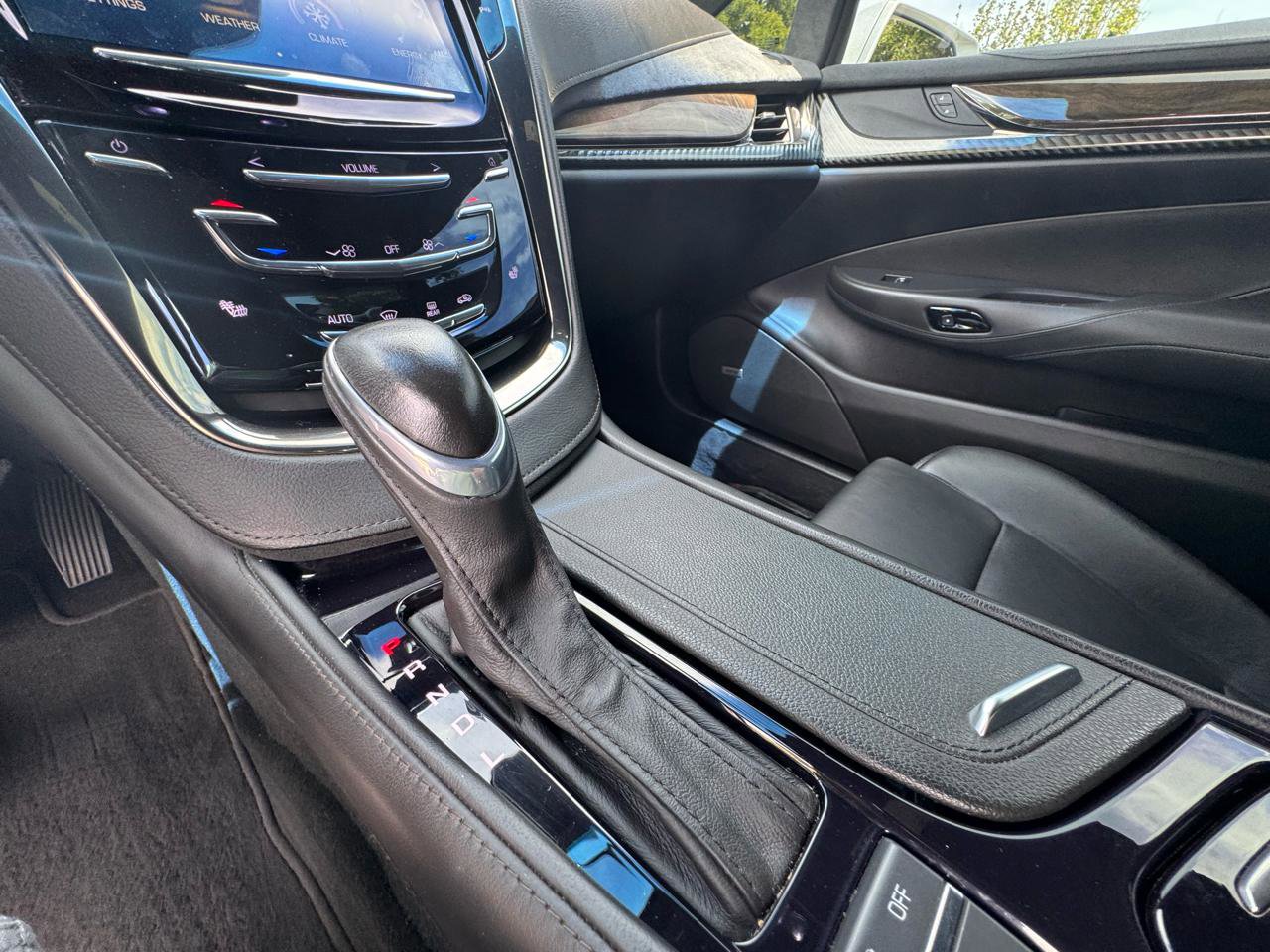 Used 2014 Cadillac ELR w/ Luxury Package FWD image 25