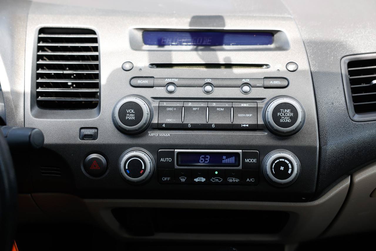 Used 2009 Honda Civic Hybrid Sedan image 32