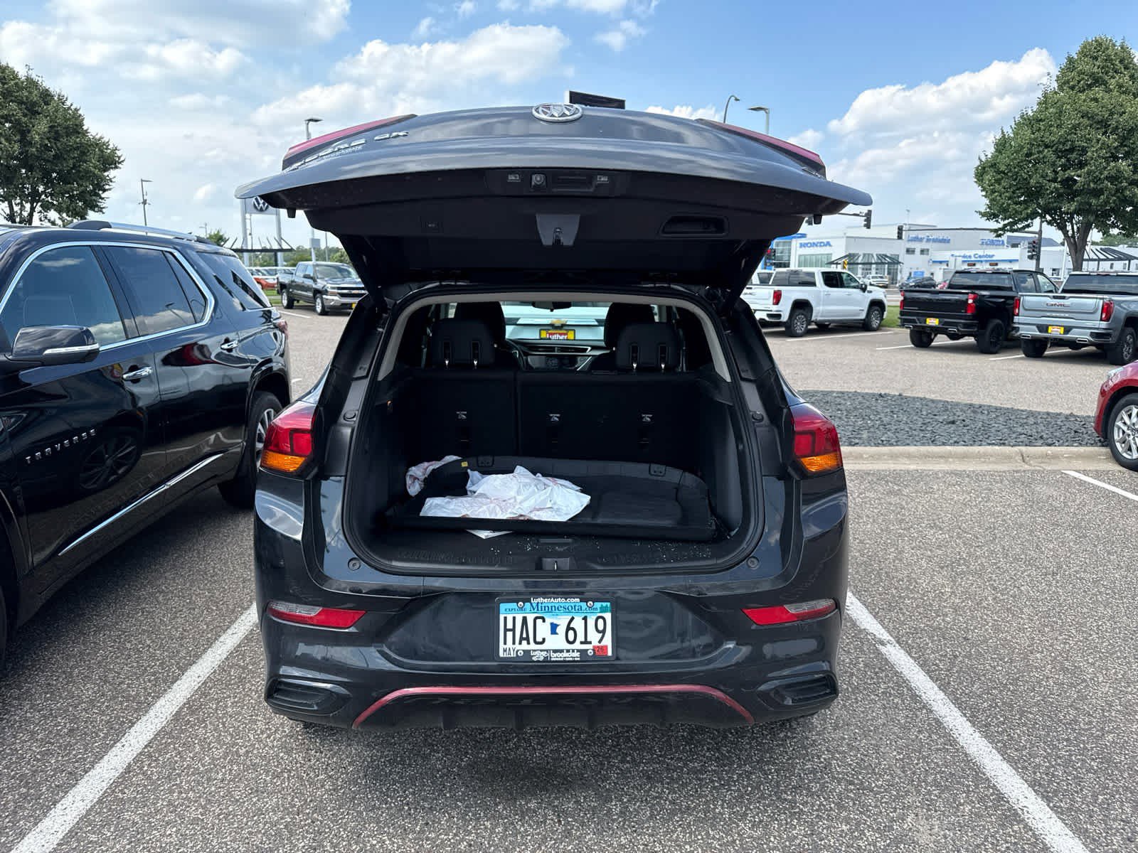 Used 2023 Buick Encore GX Select w/ Sport Touring Package image 4