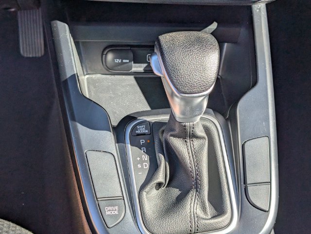Used 2025 Kia Soul LX w/ LX Technology Package FWD image 20