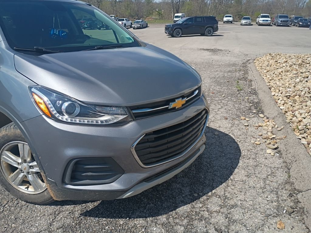 Used 2019 Chevrolet Trax LT w/ LT Convenience Package AWD/4WD image 1