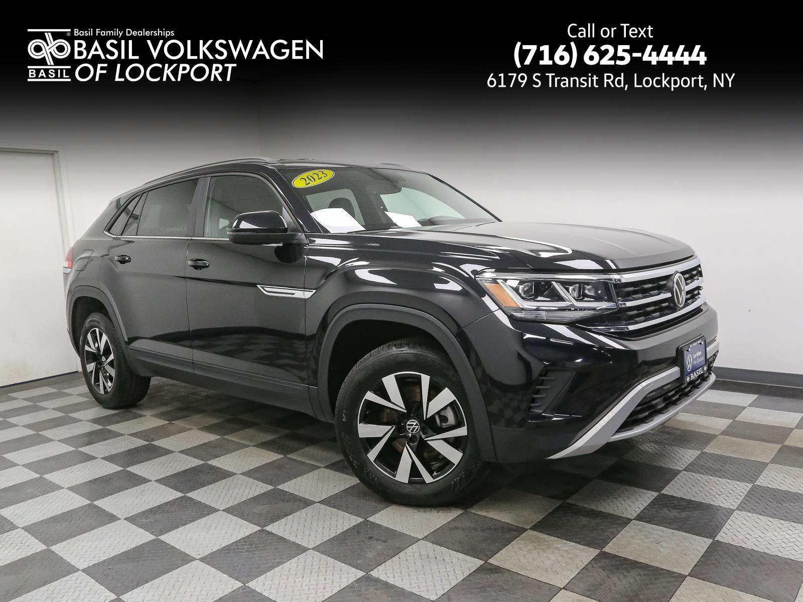 Certified 2023 Volkswagen Atlas Cross Sport SE image 1