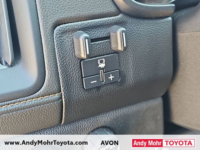 Used 2022 GMC Canyon AT4 image 14