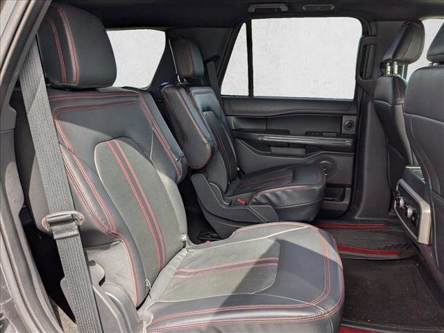 Used 2023 Ford Expedition Limited image 16