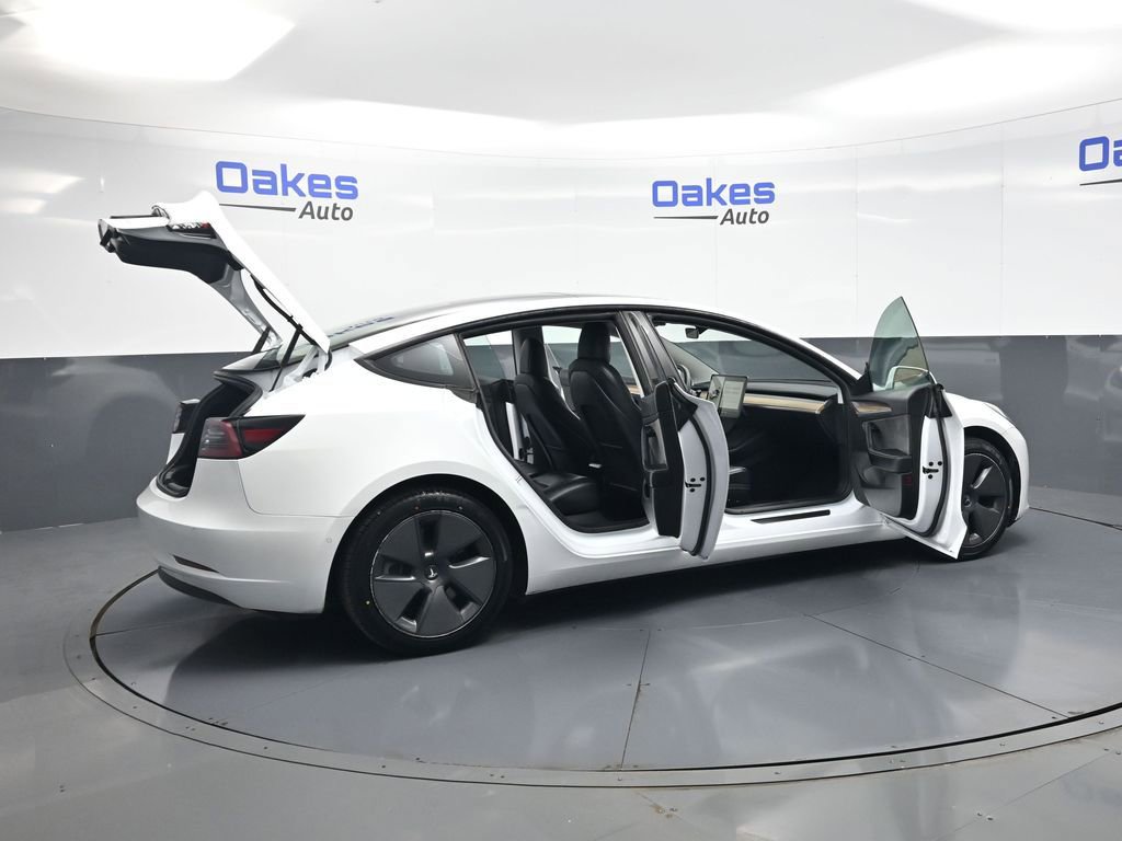 Used 2022 Tesla Model 3 Long Range AWD/4WD image 51