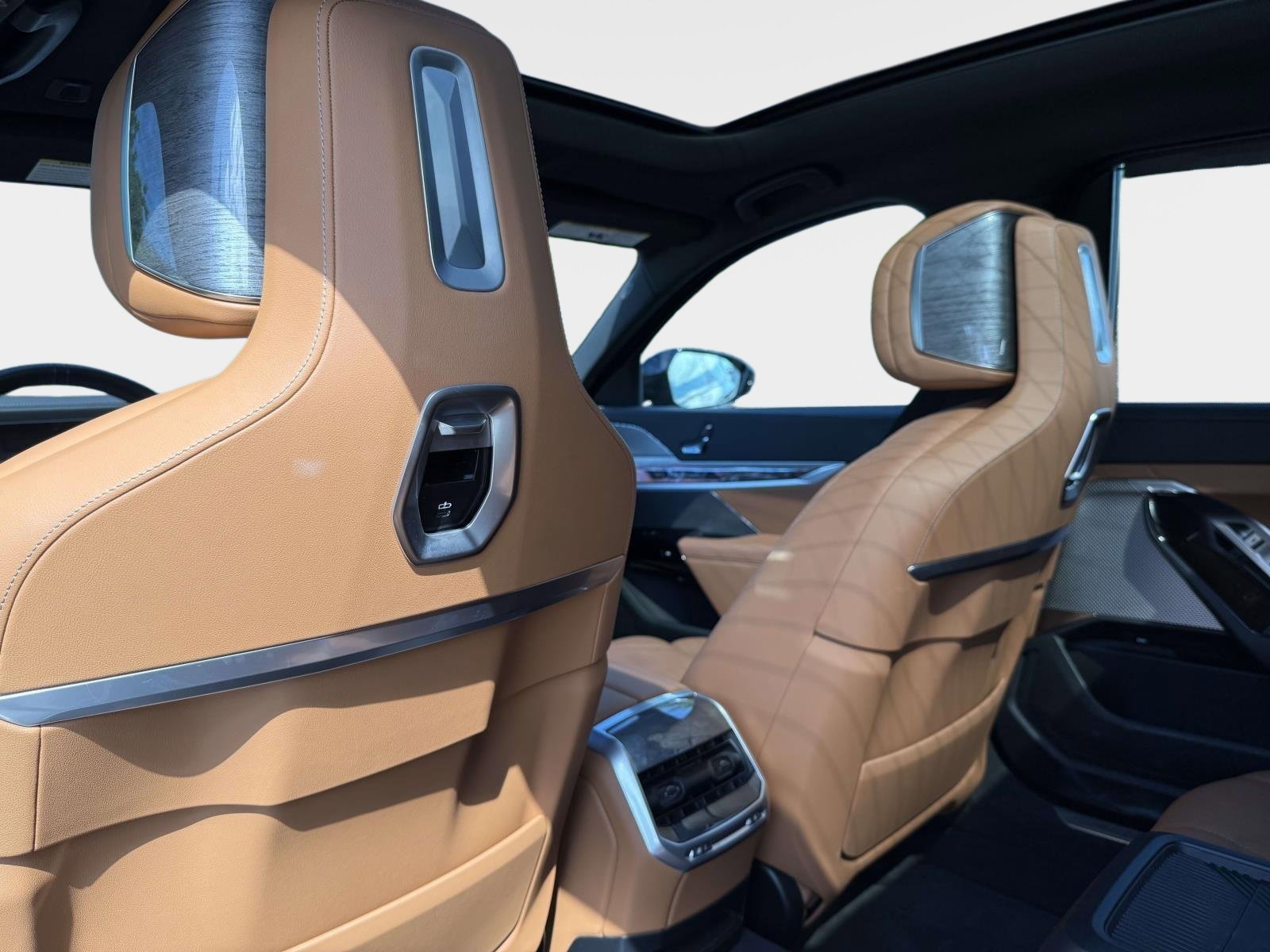 Used 2023 BMW 740i 740i image 30