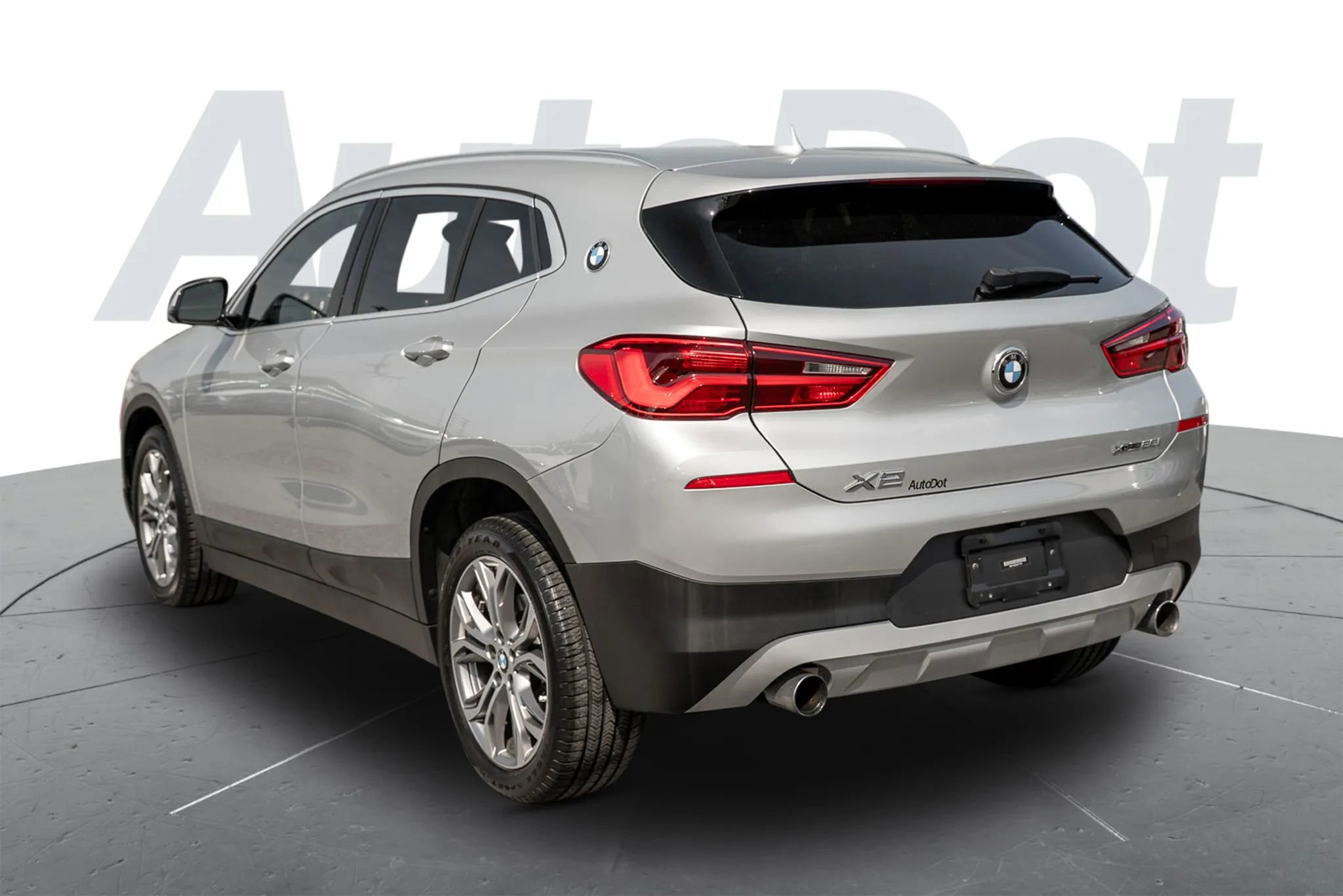 Used 2018 BMW X2 xDrive28i AWD/4WD image 2