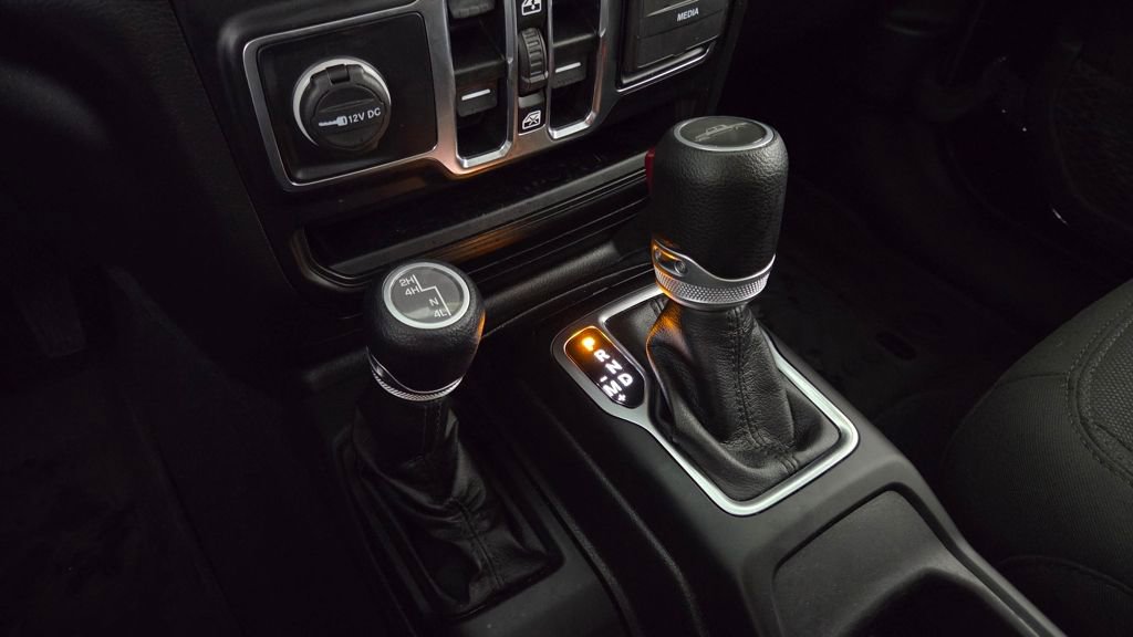 Used 2022 Jeep Gladiator Willys image 26