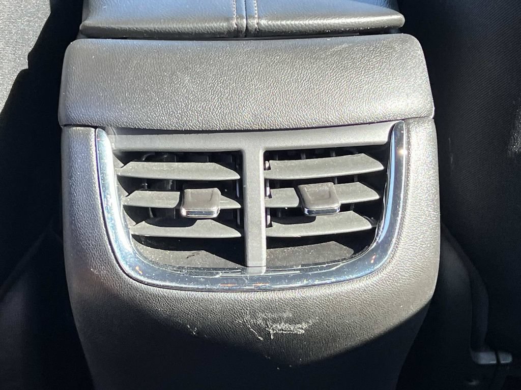 Used 2024 Chevrolet Malibu LT FWD image 24