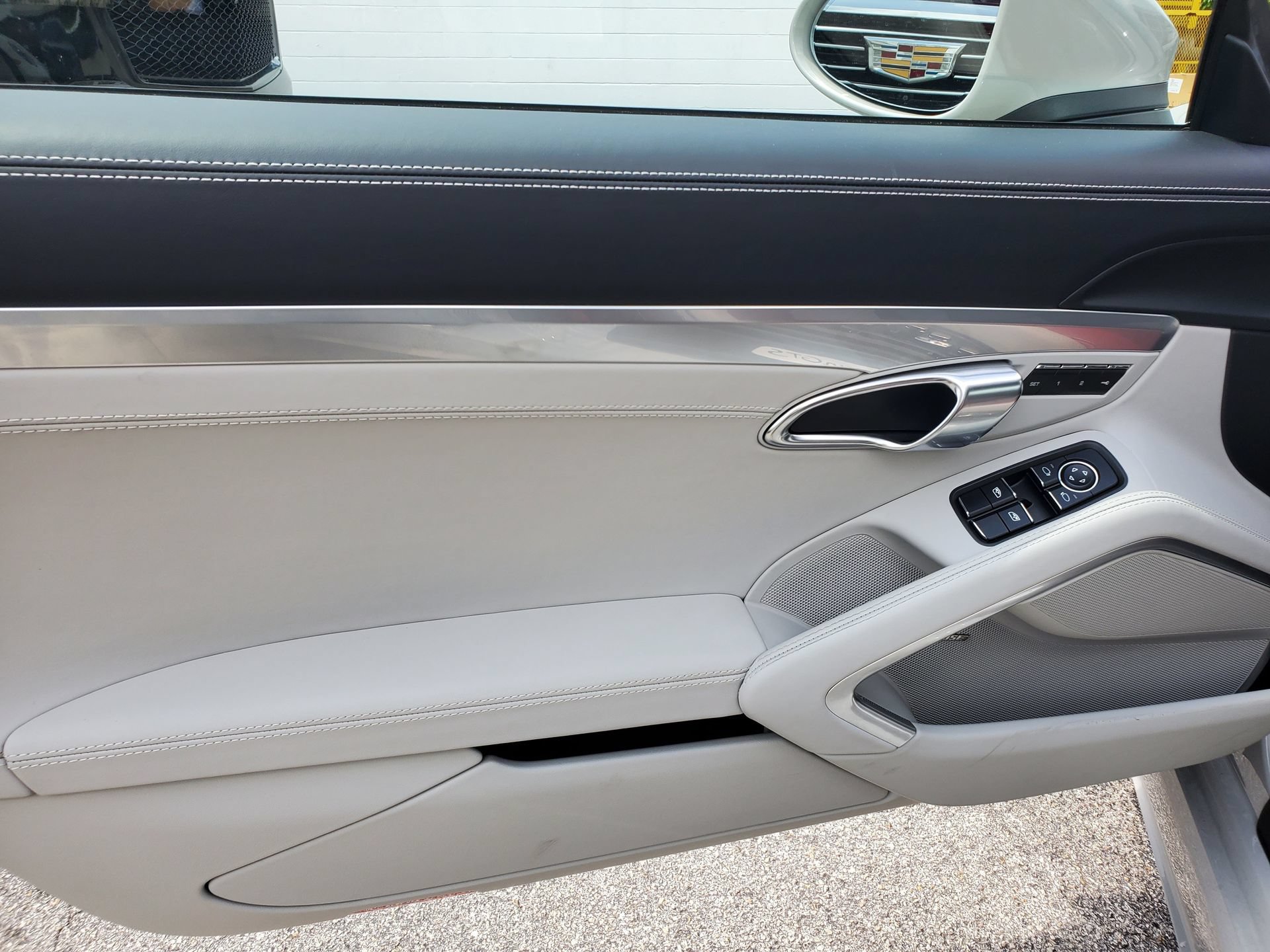 Used 2025 Porsche 718 Cayman GTS RWD image 8