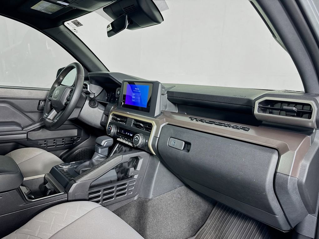 Used 2024 Toyota Tacoma SR5 RWD image 31