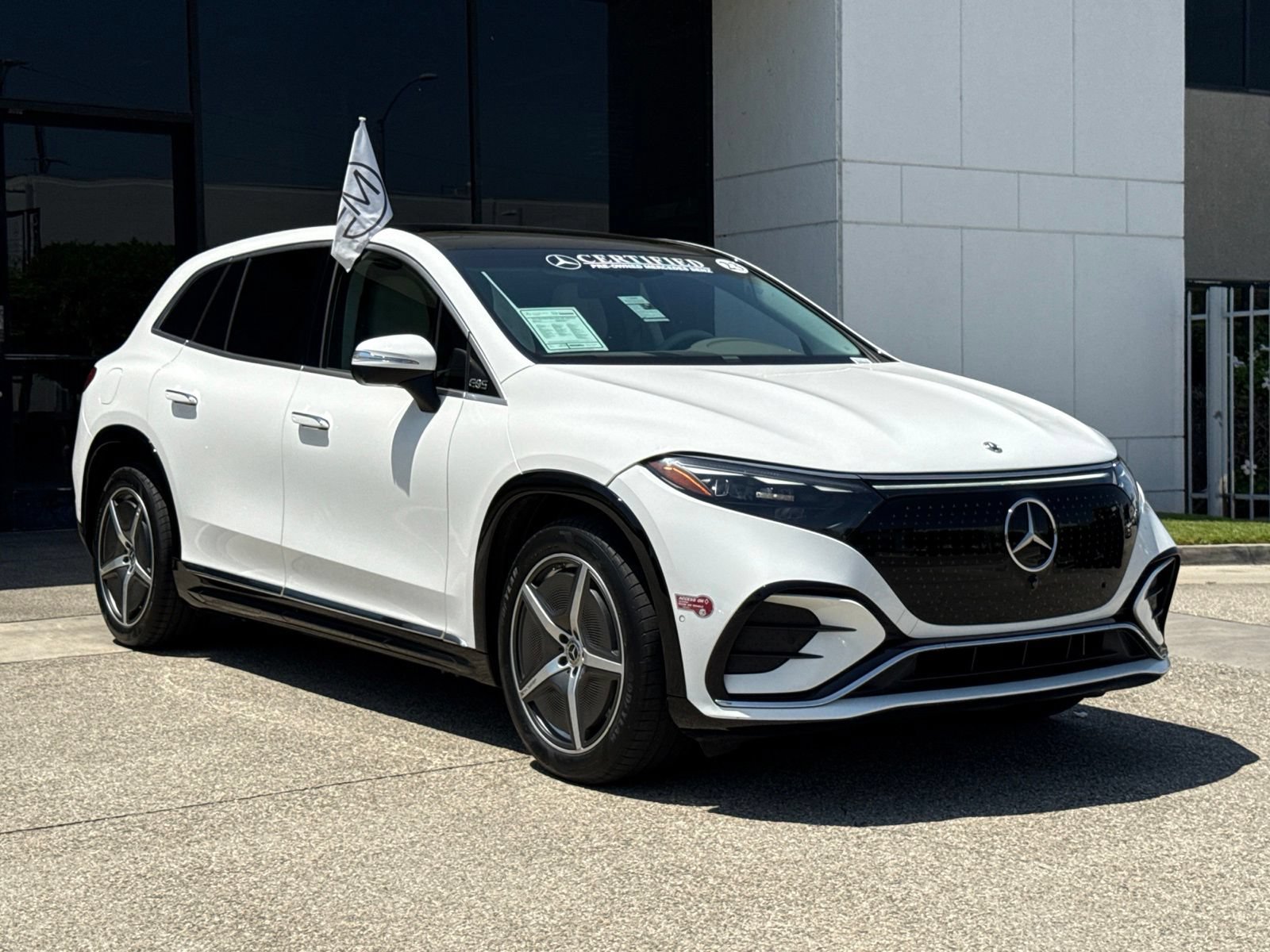 Used 2023 Mercedes-Benz EQS 580 4MATIC SUV image 8