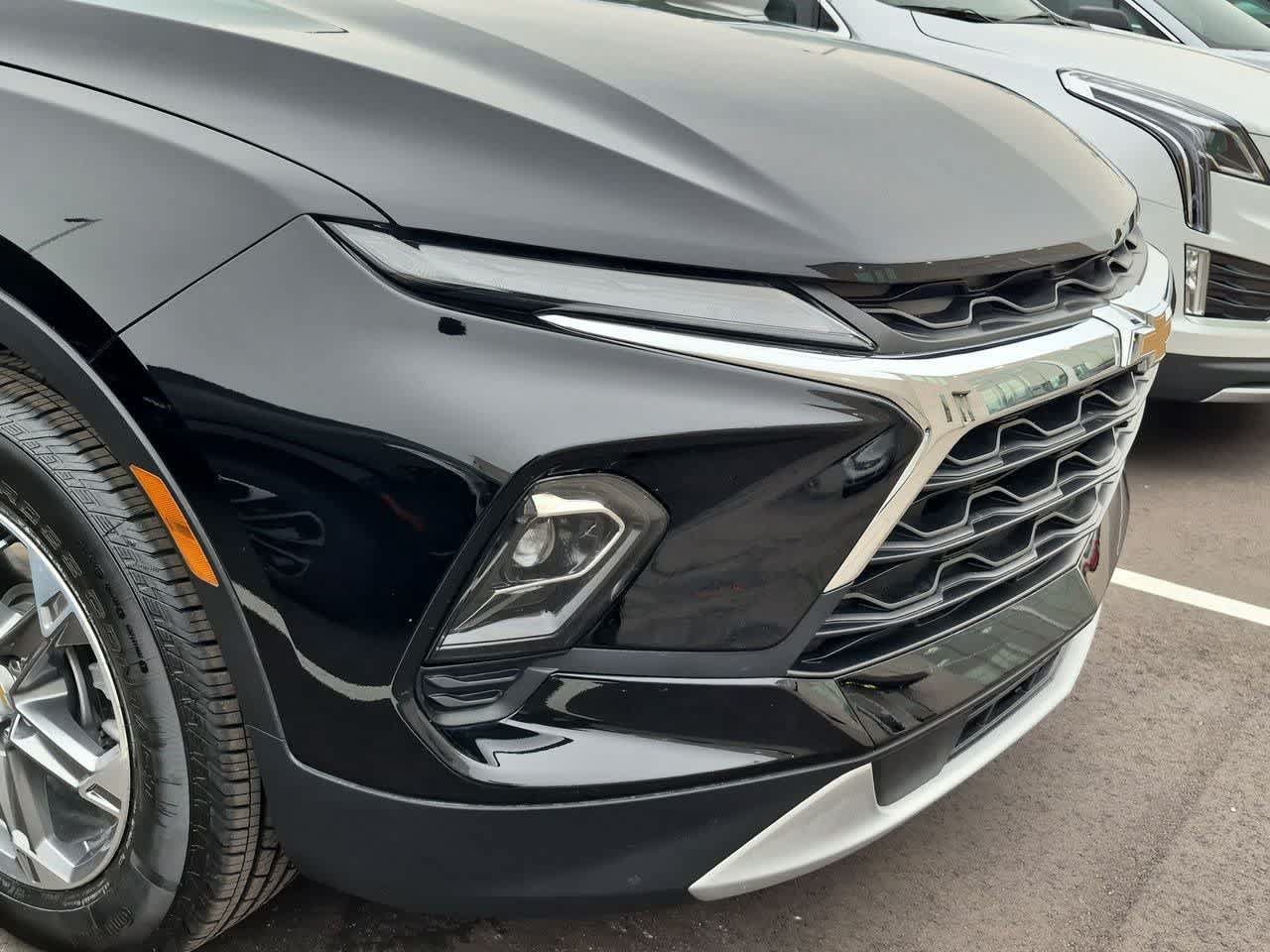 Used 2023 Chevrolet Blazer LT AWD/4WD image 10