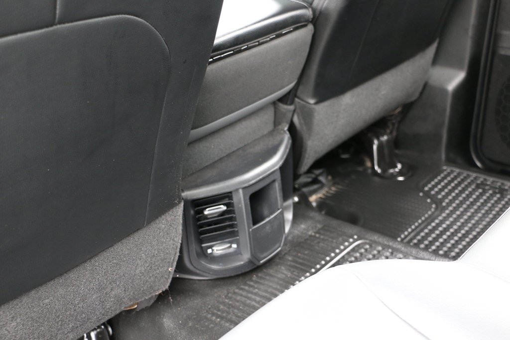 Used 2024 RAM 3500 Tradesman w/ Chrome Appearance Group AWD/4WD image 26