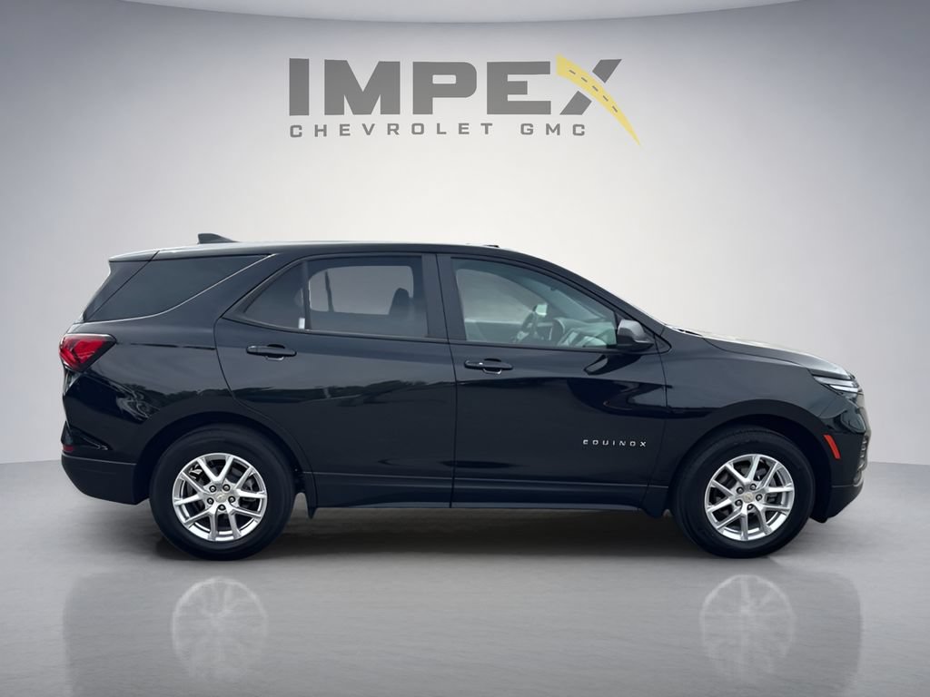 Used 2024 Chevrolet Equinox LS w/ LS Convenience Package FWD image 6
