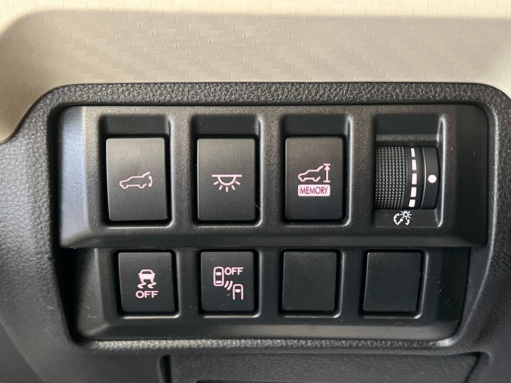 Used 2020 Subaru Ascent Premium w/ Convenience Package AWD/4WD image 25