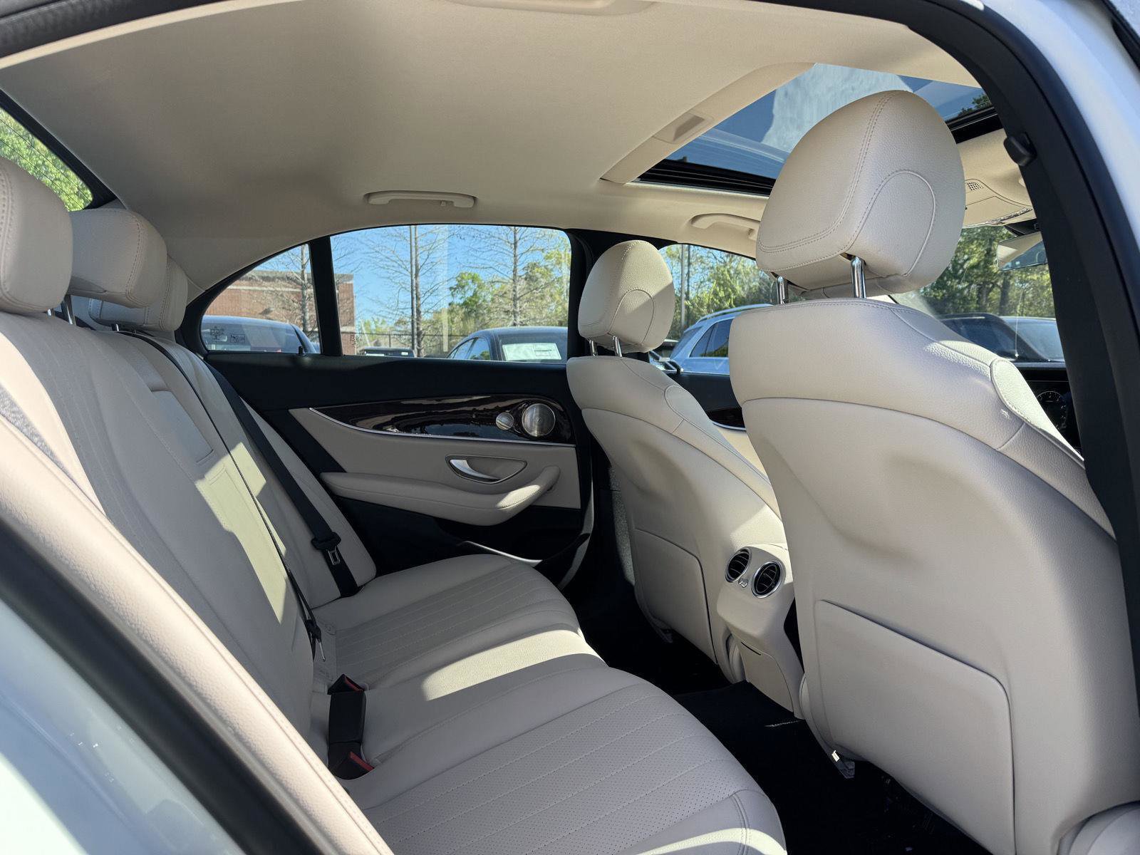 Certified 2023 Mercedes-Benz E 350 Sedan image 27