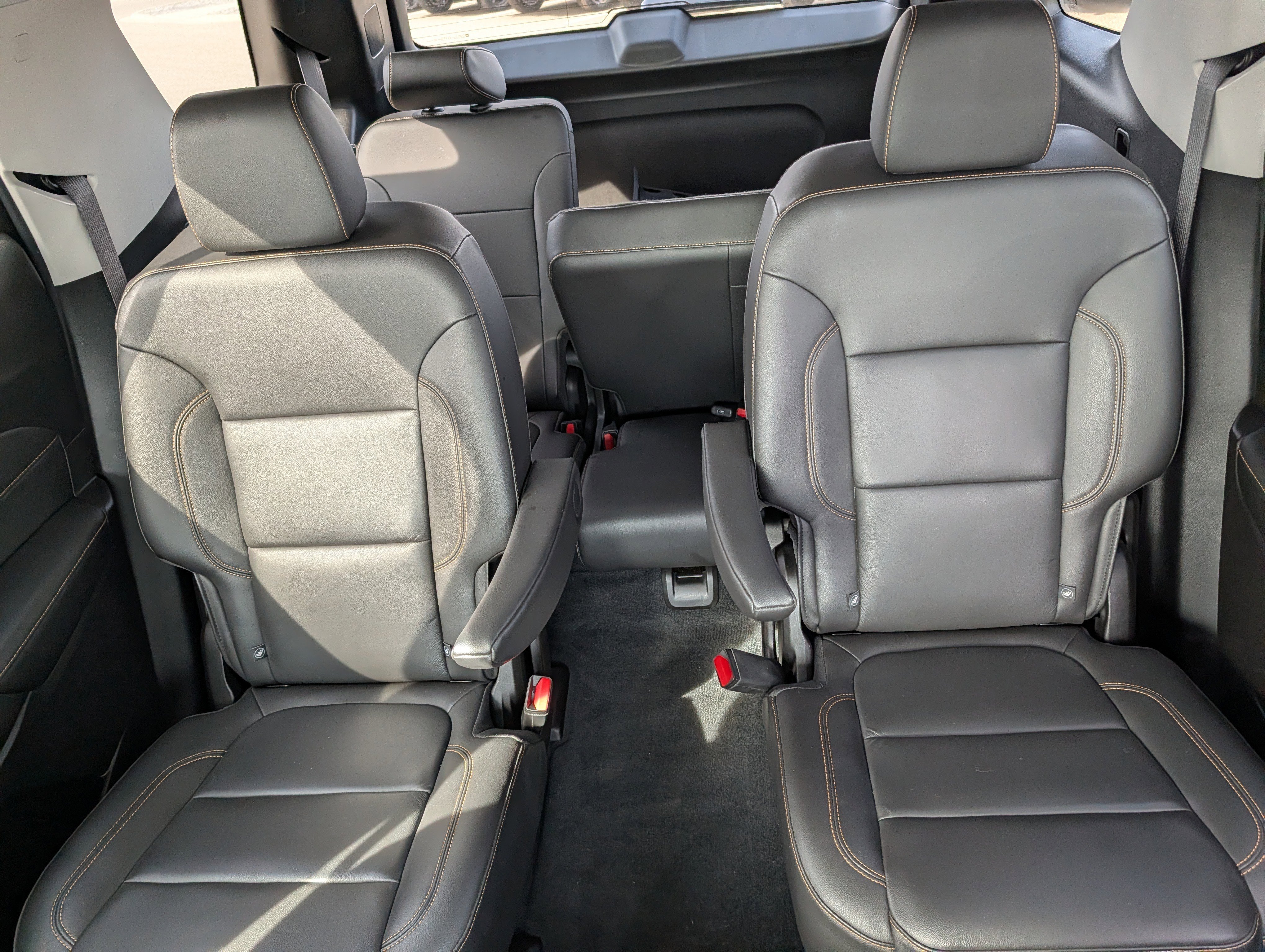 Used 2021 Chevrolet Traverse RS image 13