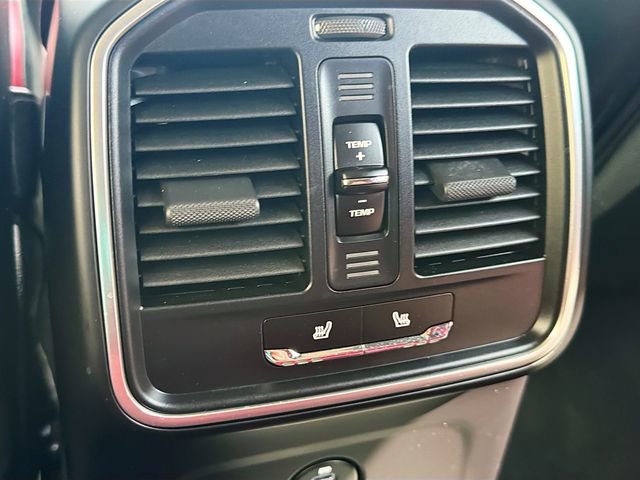 Used 2024 Porsche Macan S image 20