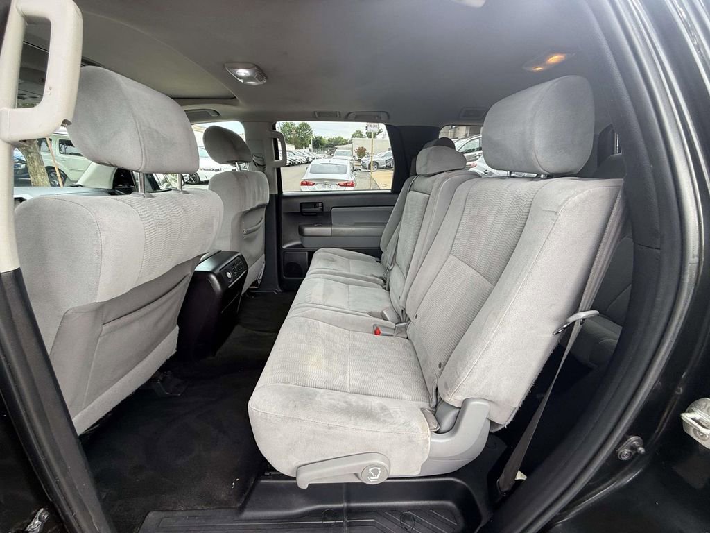 Used 2015 Toyota Sequoia SR5 AWD/4WD image 10