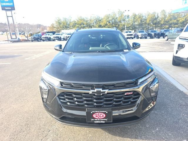 New 2026 Chevrolet Trax RS w/ Sunroof Package image 2