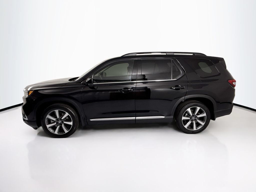 Used 2023 Honda Pilot Elite image 8