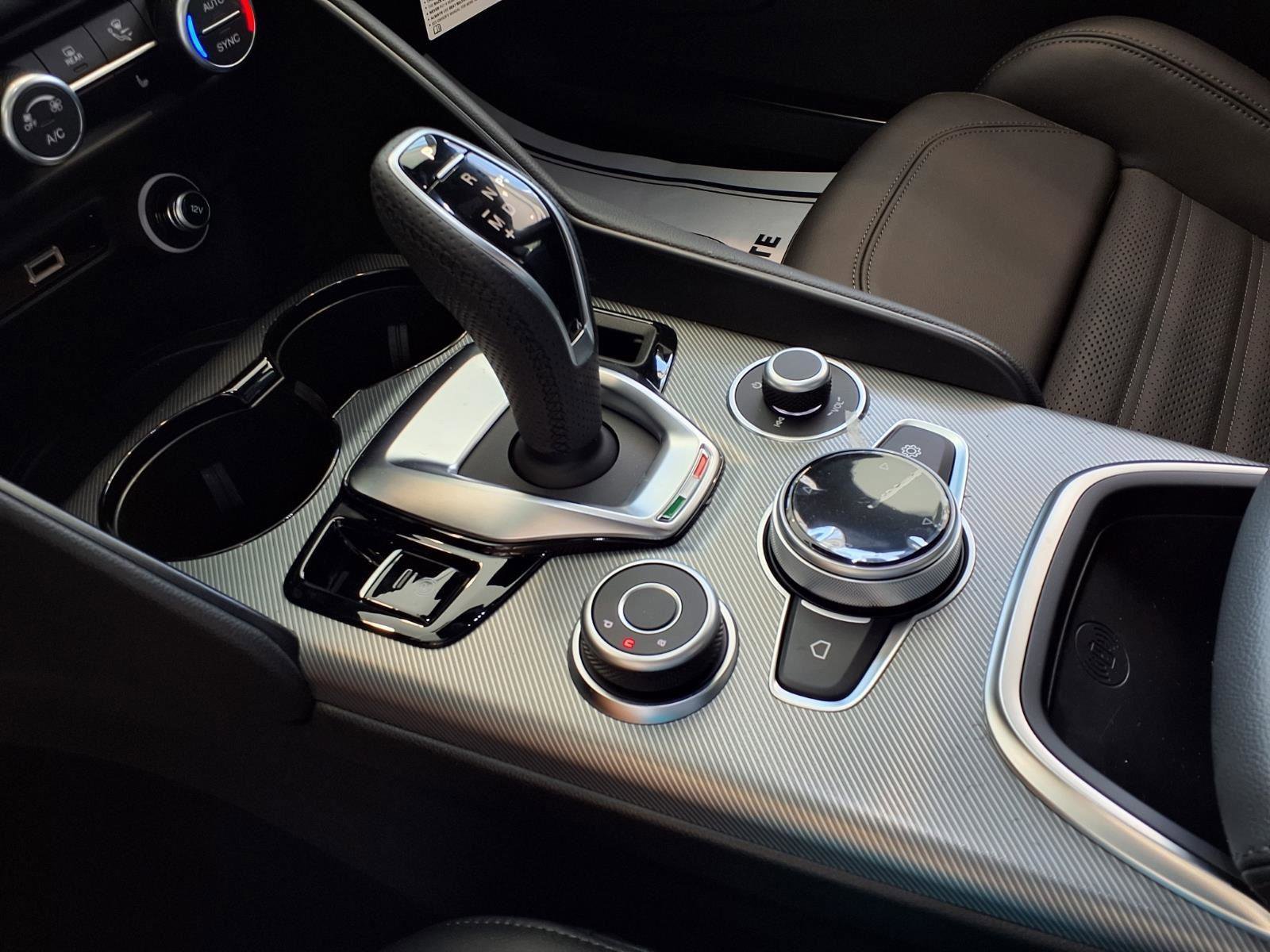 New 2026 Alfa Romeo Giulia AWD image 6