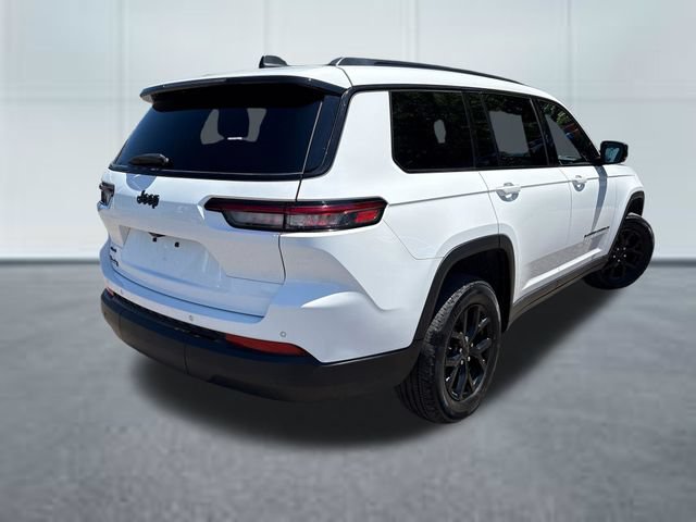 Used 2024 Jeep Grand Cherokee L Laredo AWD/4WD image 4