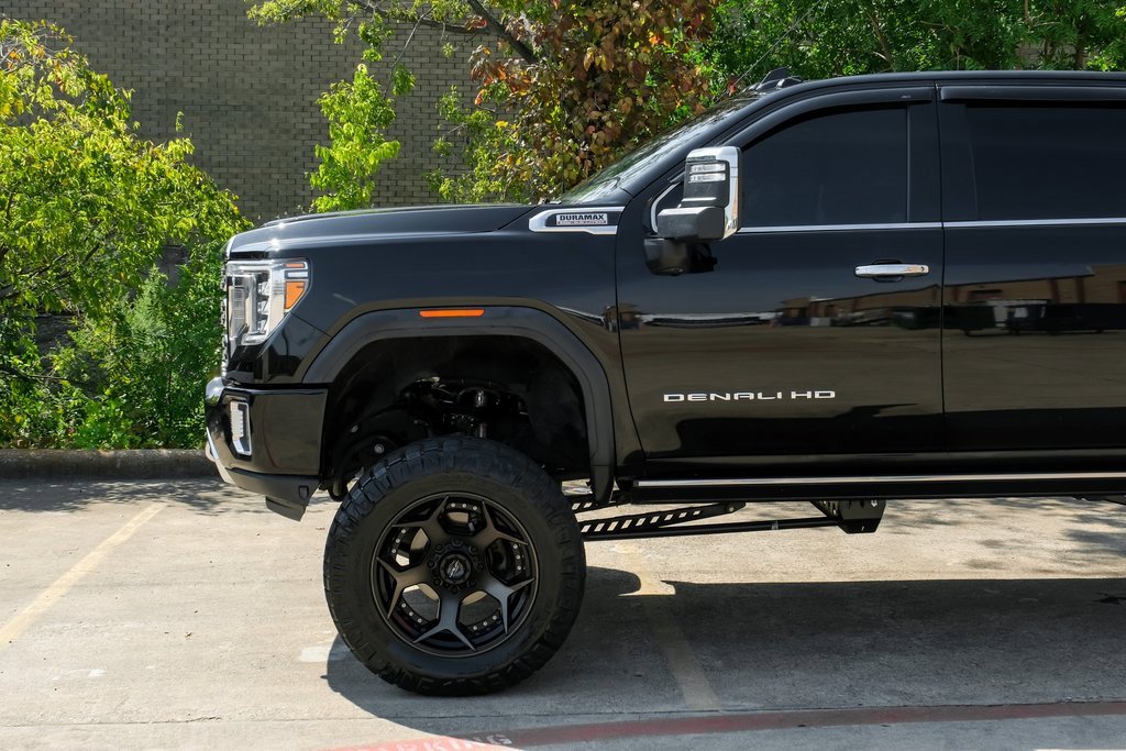 Used 2023 GMC Sierra 2500 Denali w/ Denali Black Diamond Edition image 17