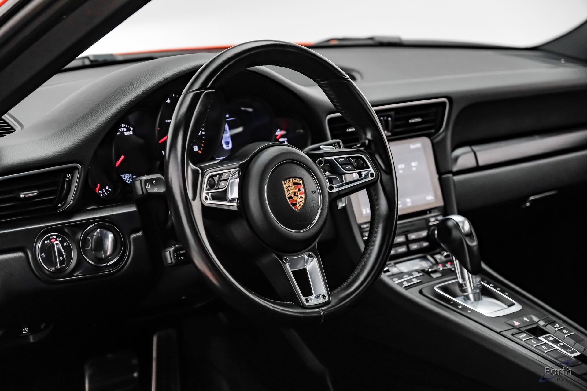 Used 2018 Porsche 911 Carrera 4S image 40