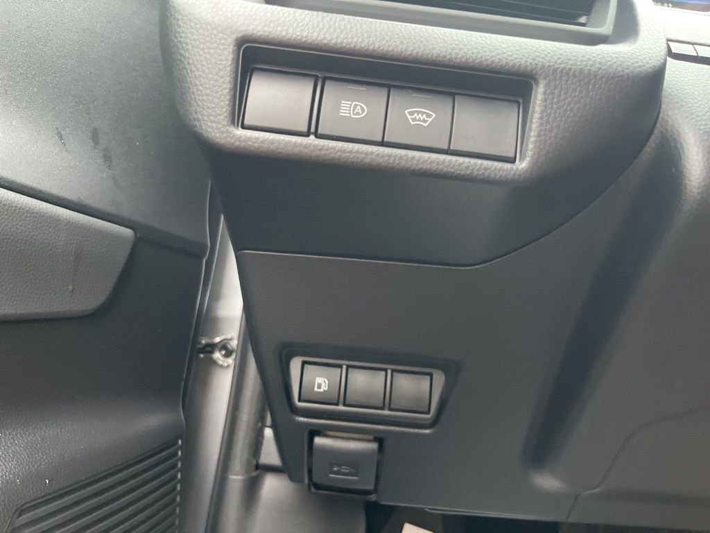 Used 2023 Toyota Prius LE image 20