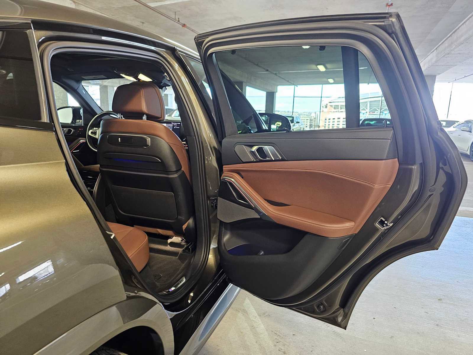 Used 2024 BMW X6 M60i image 37