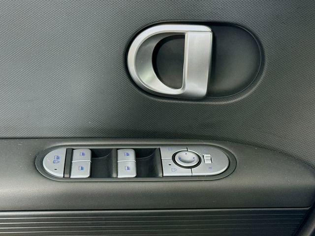 Used 2023 Hyundai Ioniq 5 SE image 14