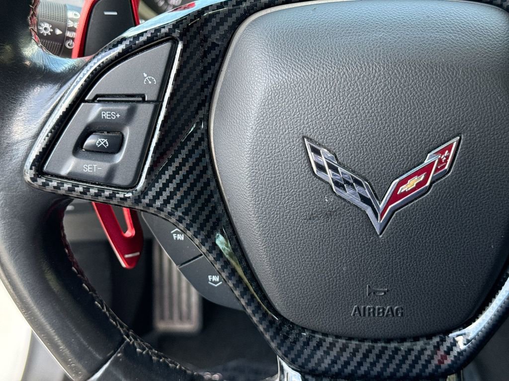 Used 2018 Chevrolet Corvette Stingray Convertible w/ 1LT RWD image 17