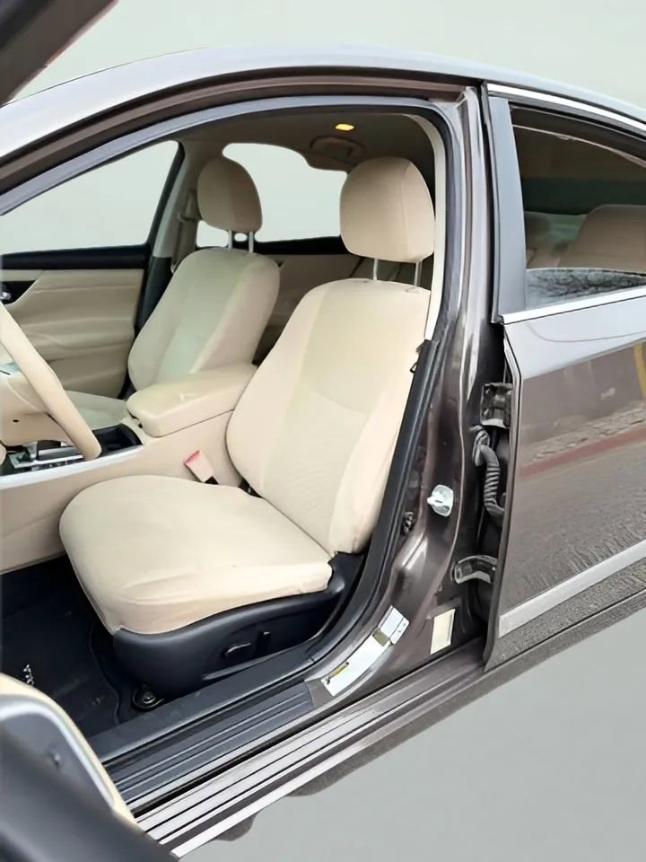 Used 2015 Nissan Altima 2.5 S w/ Special Edition Package FWD image 13