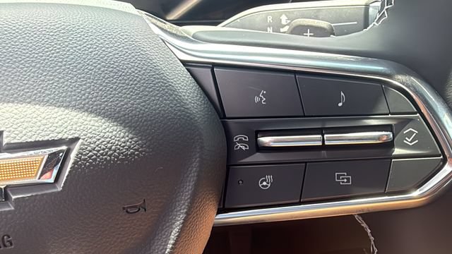 New 2027 Chevrolet Traverse LT w/ Driver Confidence Package FWD image 18