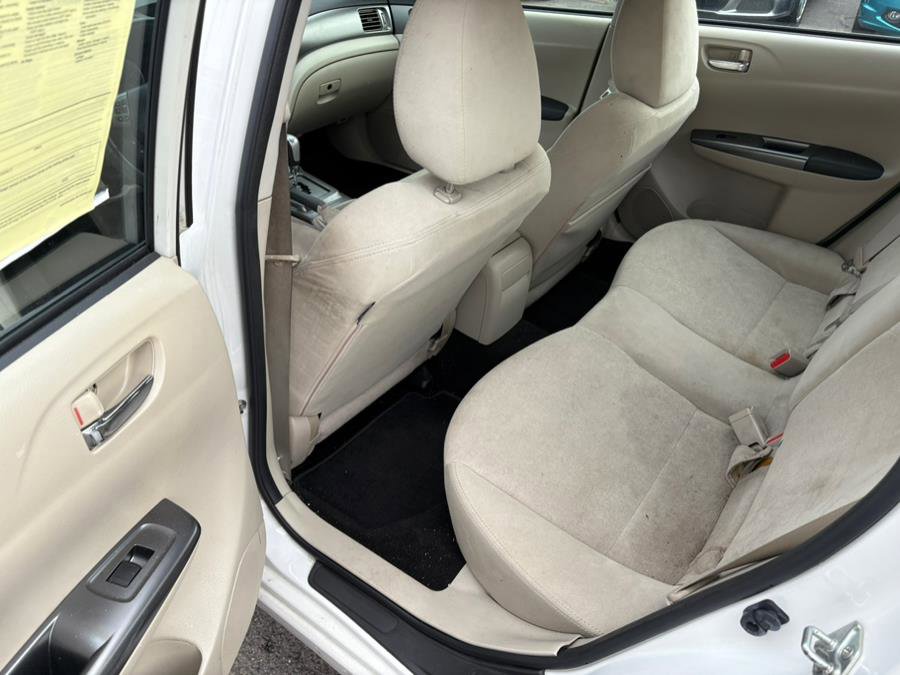 Used 2011 Subaru Impreza 2.5i Premium w/ PWR Moonroof Value Pkg image 6