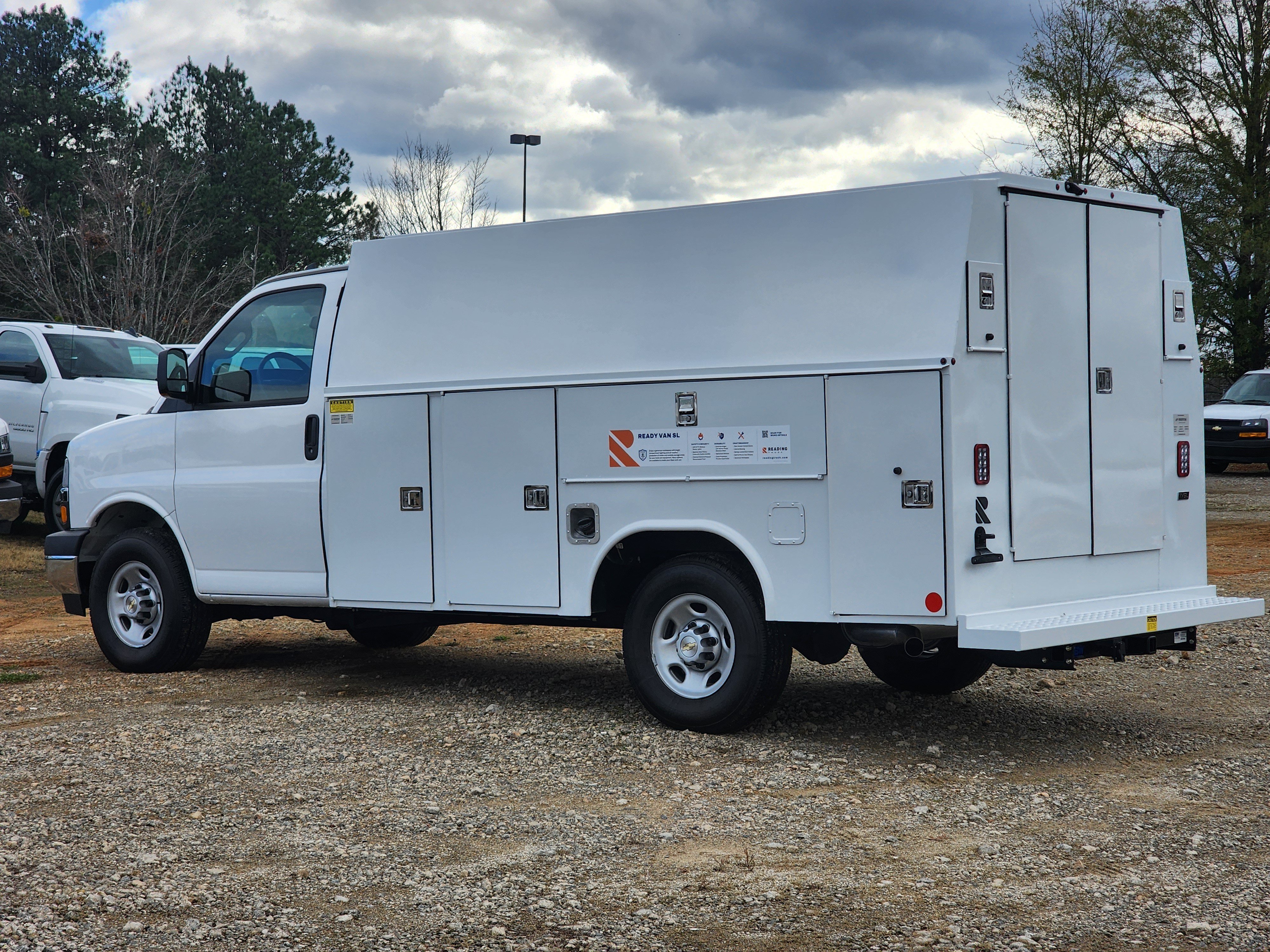New 2025 Chevrolet Express 3500 w/ Power Convenience Package RWD image 9