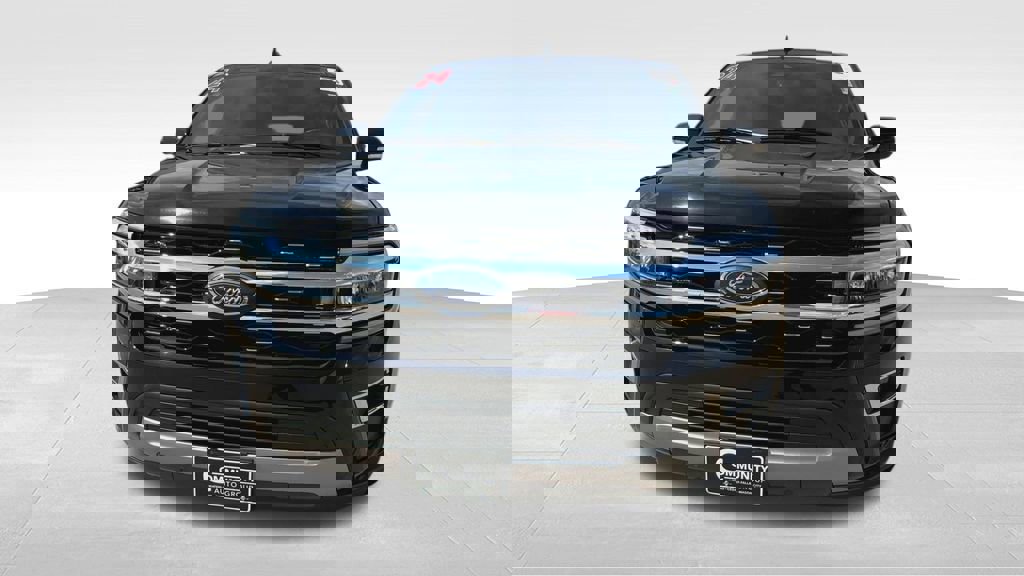 Used 2024 Ford Expedition Max Limited image 3