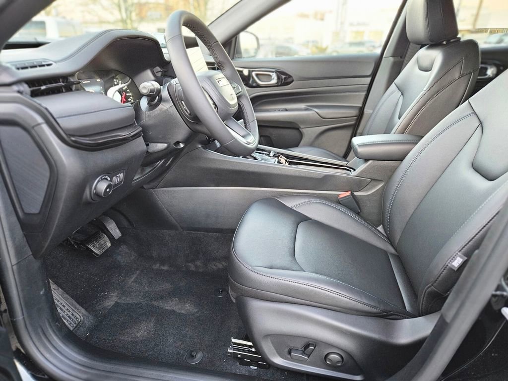 New 2026 Jeep Compass Limited AWD/4WD image 14