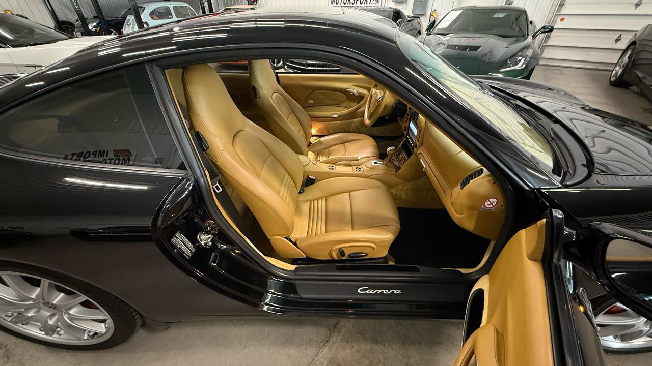 Used 2003 Porsche 911 GT3 RS image 26