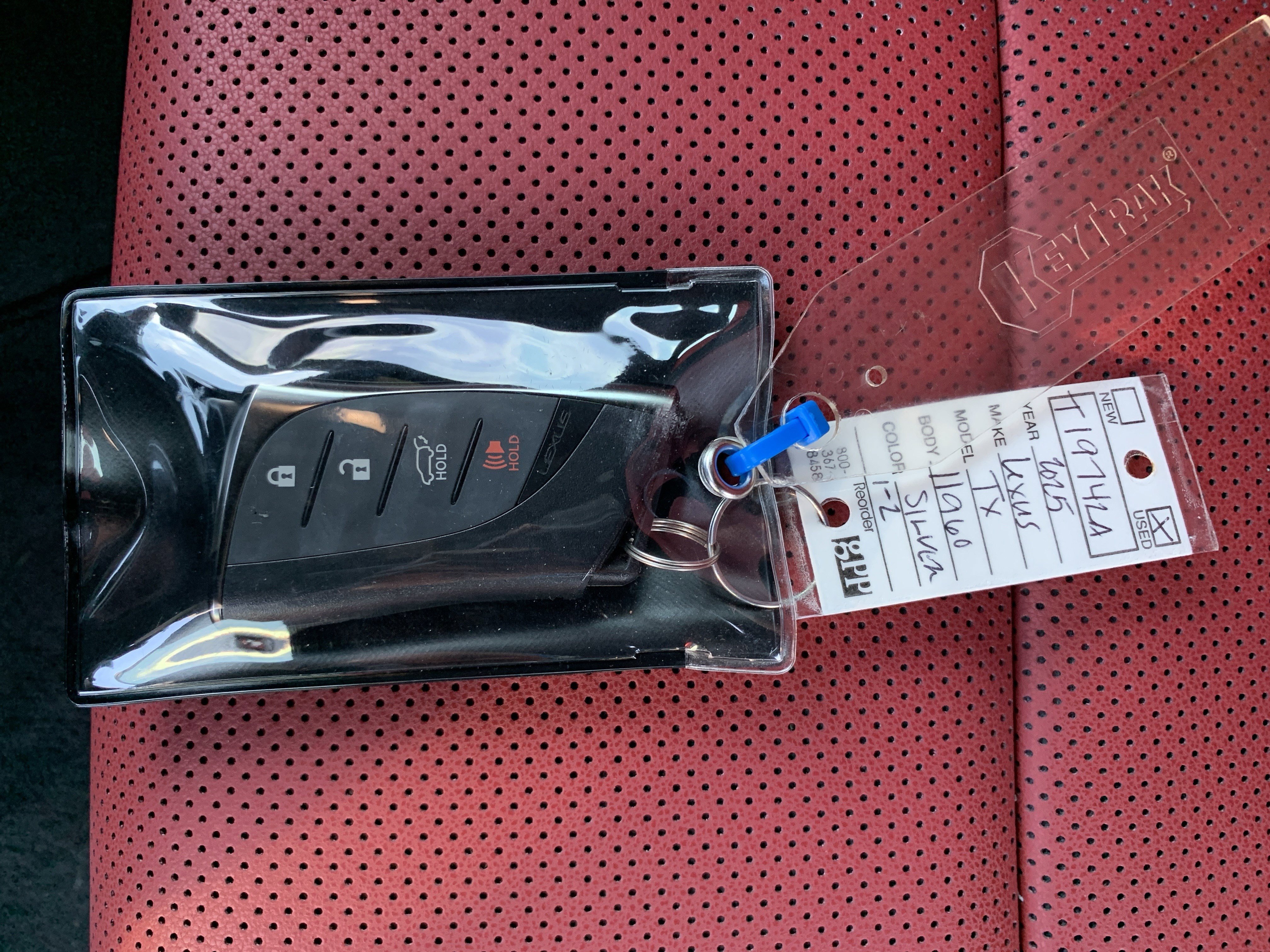 Used 2024 Lexus IS 350 F Sport w/ Navigation Package image 37