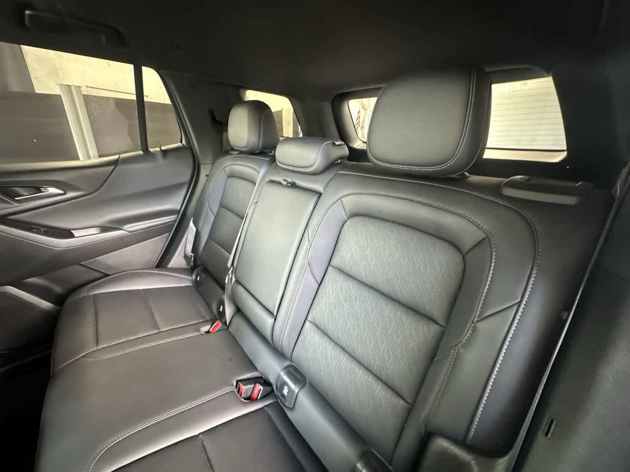 Used 2025 Chevrolet Equinox LT w/ Convenience Package II FWD image 22