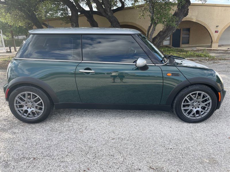 Used 2006 MINI Cooper Hardtop FWD image 6