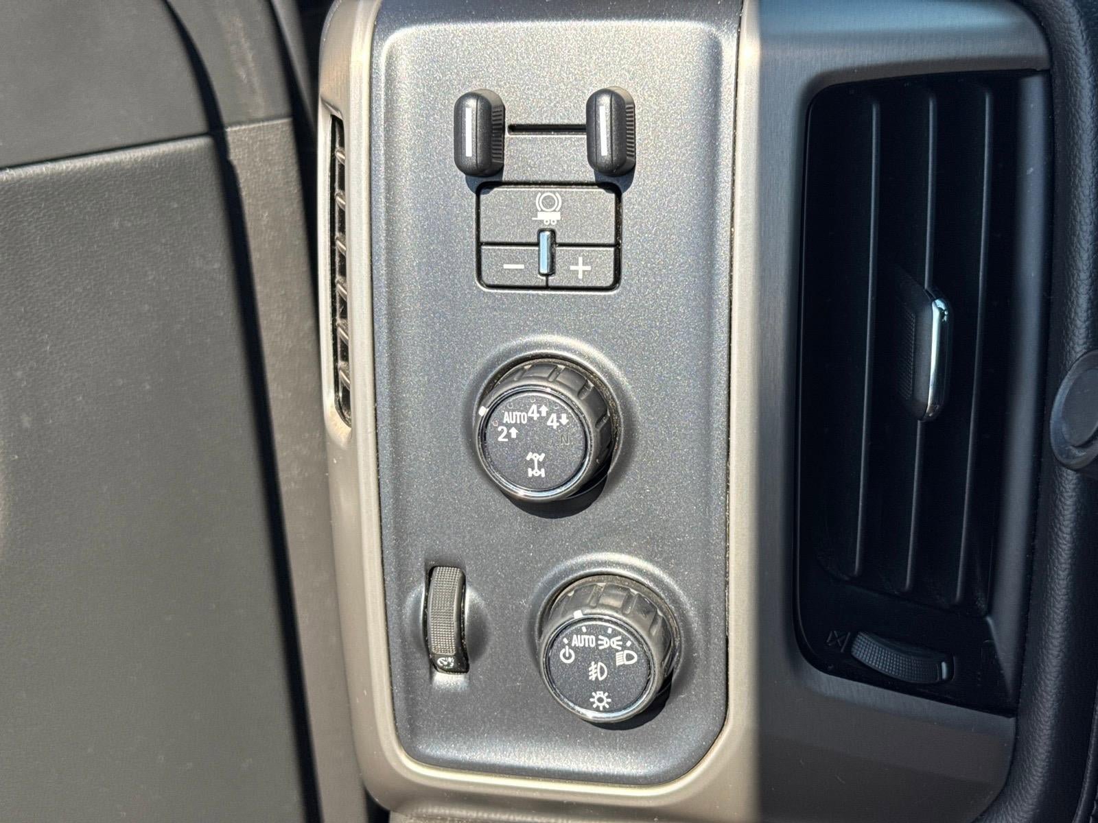 Used 2018 GMC Sierra 1500 Denali w/ Denali Ultimate Package AWD/4WD image 13
