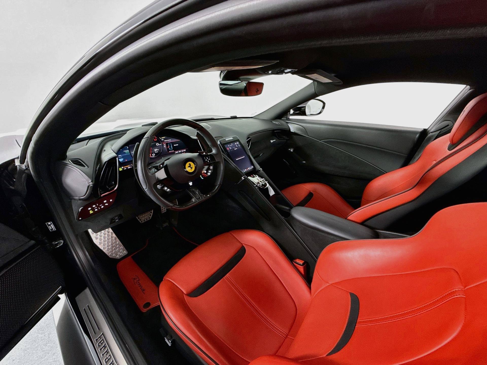 Used 2022 Ferrari Roma RWD image 25