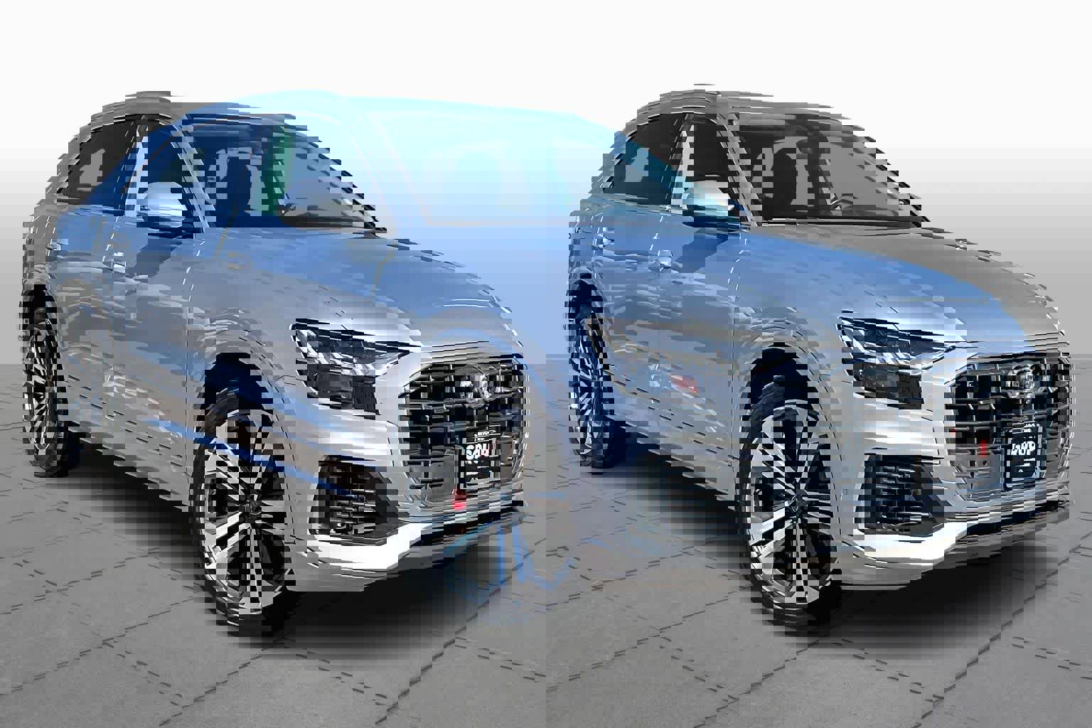 Used 2019 Audi Q8 Prestige w/ Luxury Package image 3